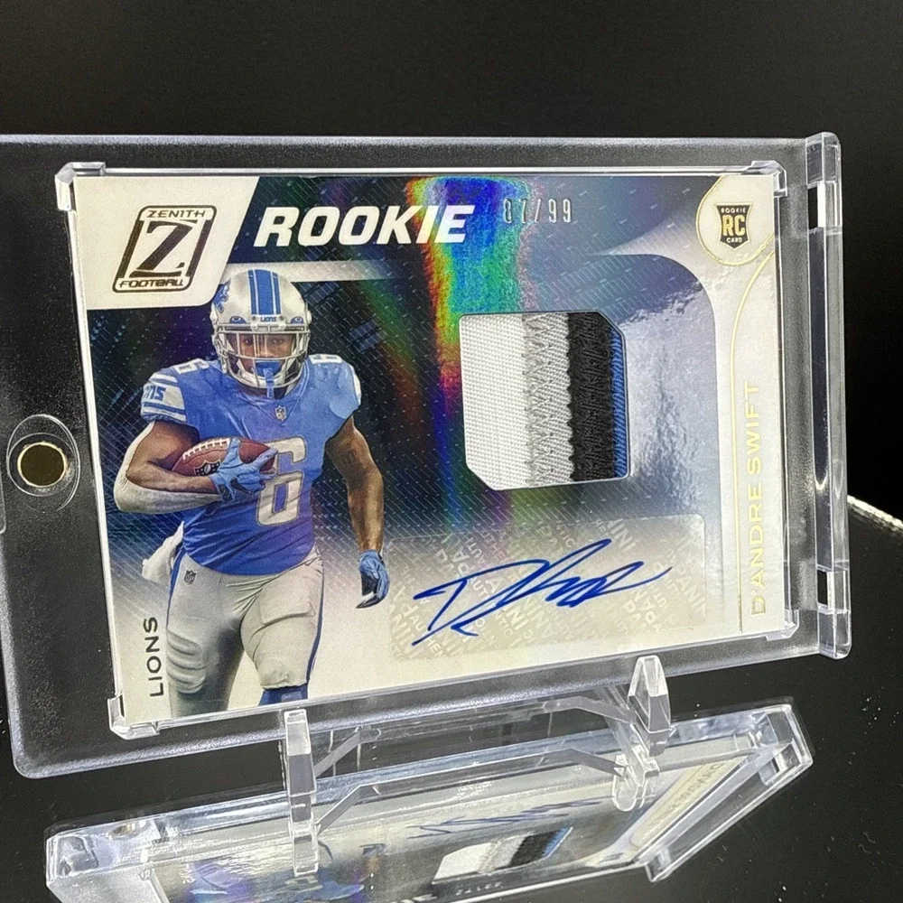 2020 Panini Zenith - Rookie 4 Color Patch Autographs D'Andre Swift RC /99 Lions